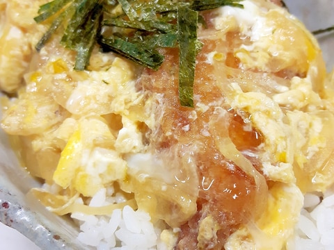 白身魚のフライで(^^)子供が大好き卵とじ丼♪